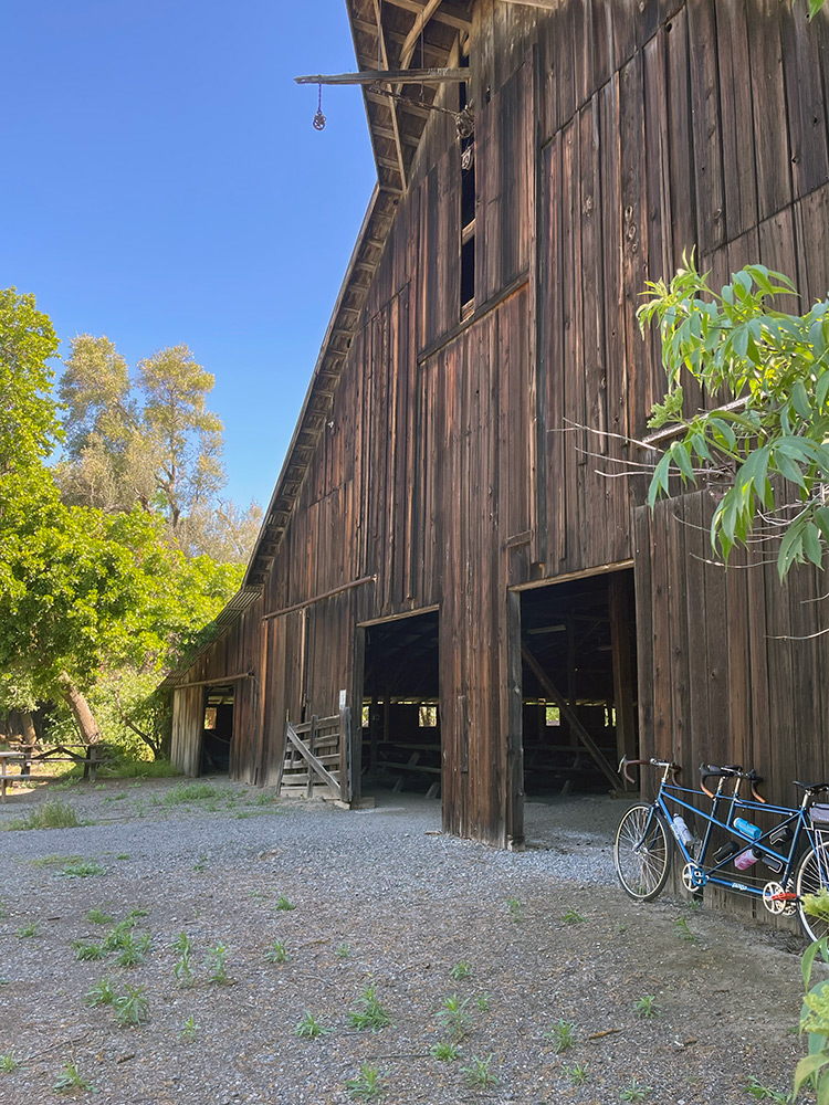 bike-and-barn